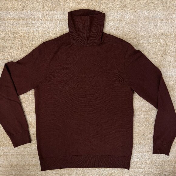 Club Monaco Merinowool Turtleneck - Size: Medium, Color: Rust - Picture 1 of 3